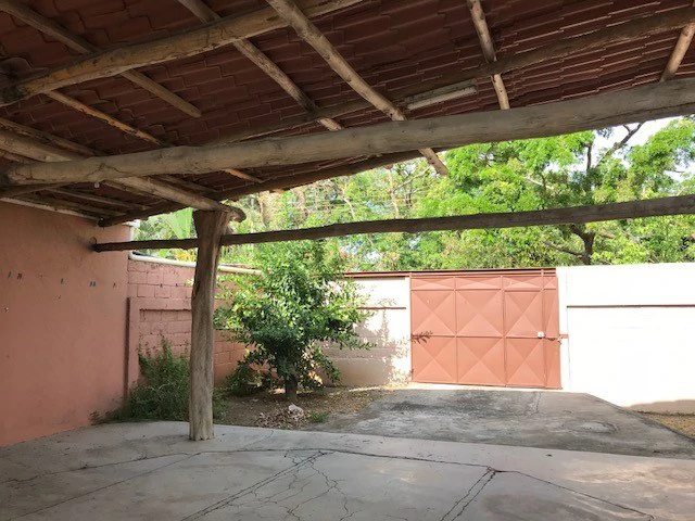 Top Offer! House with ample space in Liberia - Gallery image 4