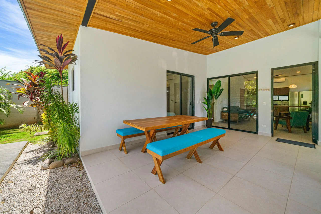 Casa Nantiri: Turnkey 3BR Beach House Steps to Playa Blanca & Top Snorkeling - Gallery image 2