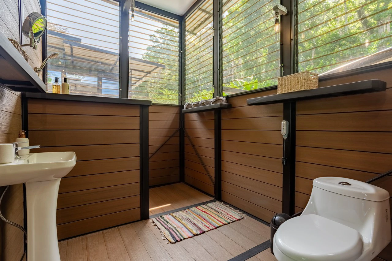 4 Unit Riverfront Micro Resort Minutes to Beach - Gallery image 26