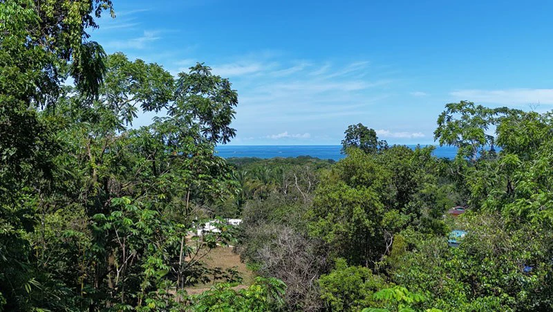 Ocean-View Retreat in Jardines de Morete, Uvita - Gallery image 25