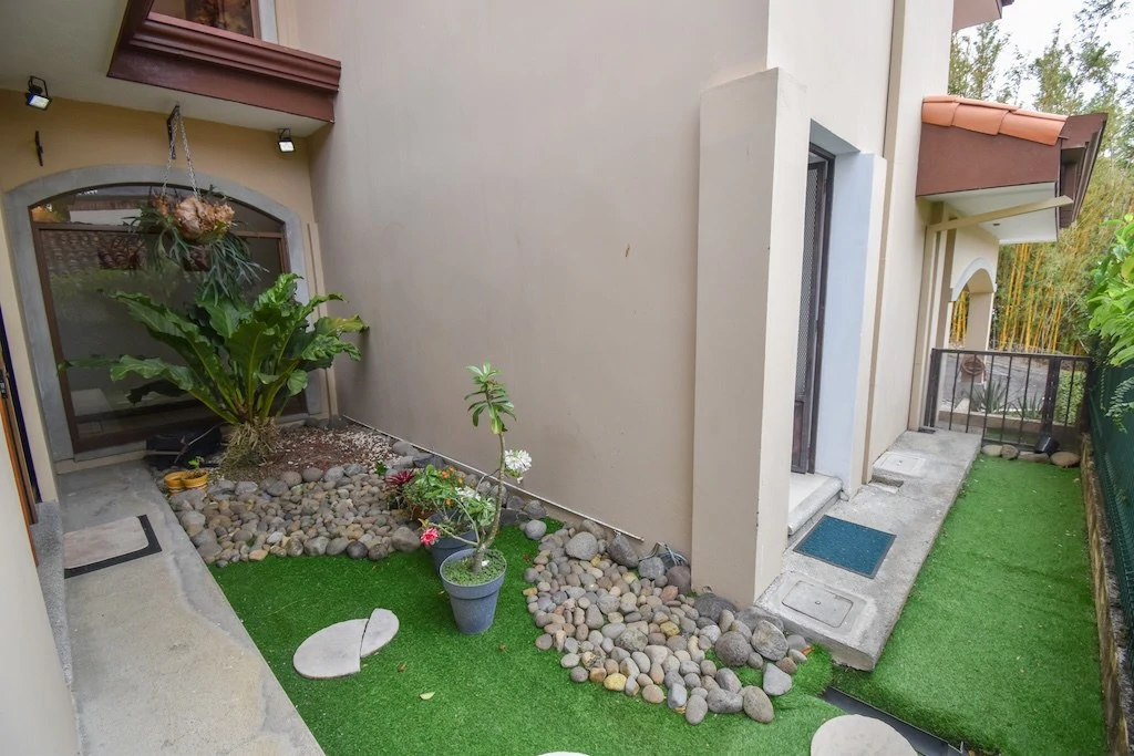 House For Sale in Ciudad Colón - Gallery image 8