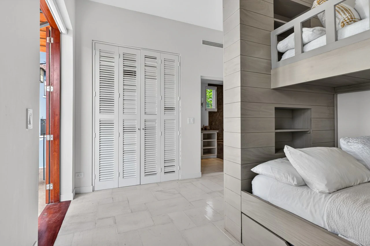 25 Paseo Del Mar: Best-Priced Beachfront Home in Las Catalinas - Gallery image 39