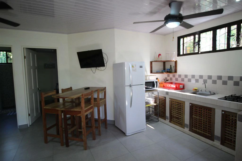 Casa Nela: Brand new multi-family home and income-producing property, steps from the beach - Gallery image 24