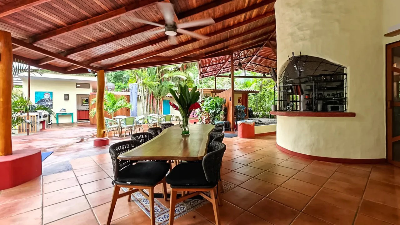ID 956: Turnkey Entertainment Home with Pool on Titled 1,443m² Lot in Playa Chiquita - Gallery image 18