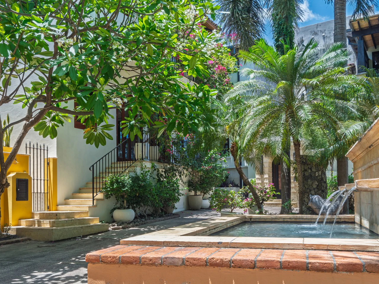 25 Paseo Del Mar: Best-Priced Beachfront Home in Las Catalinas - Gallery image 42