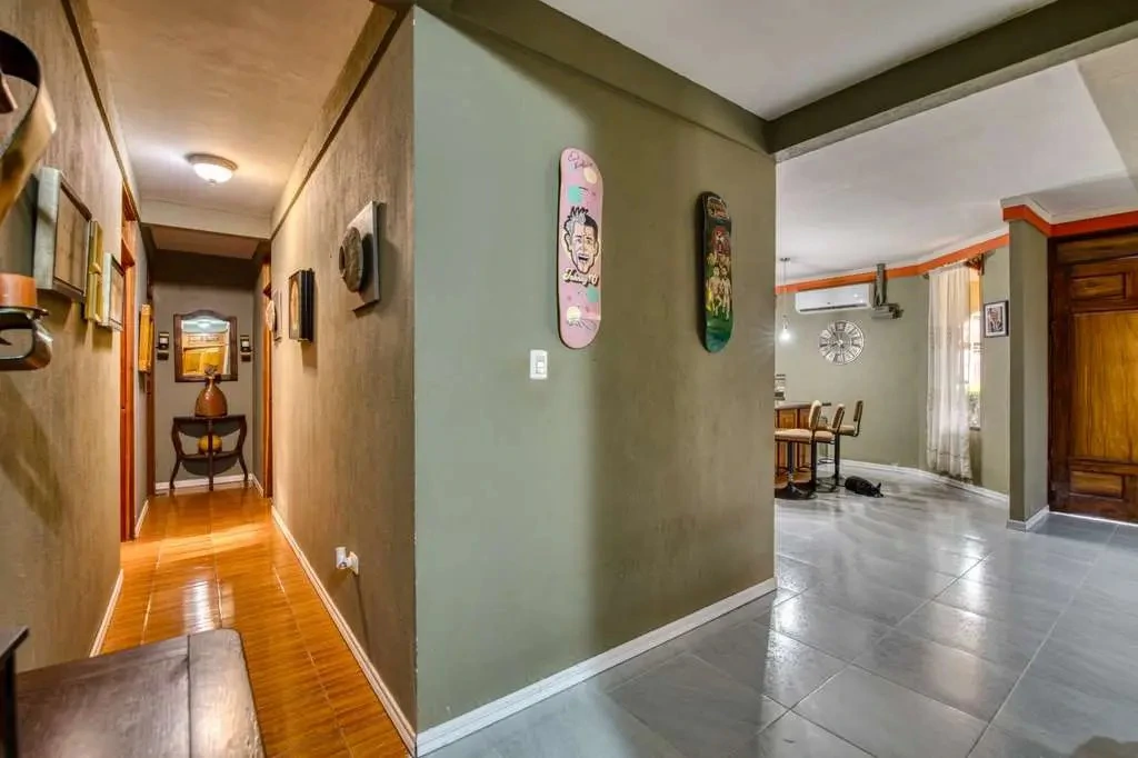 Discover this beautiful property in the heart of Jaco, a home built in the classic Costa Rican style - Gallery image 13