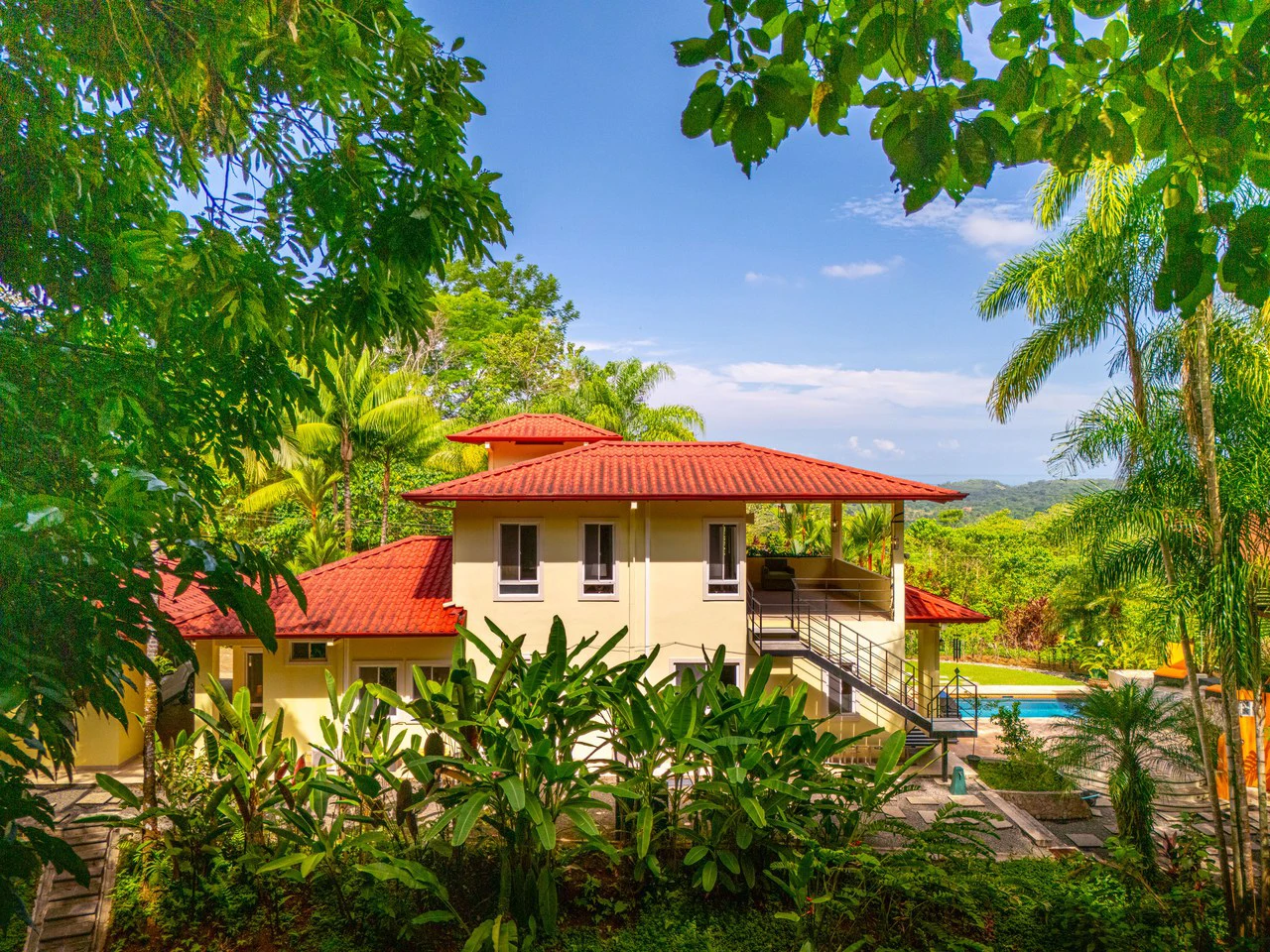 Casa de Orquideas: Mountains, Ocean and Jungle with Privacy In Gated Community, Ojochal - Gallery image 3