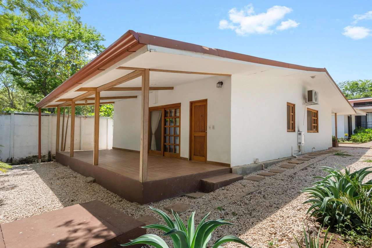 Multi-Home Property: Versatile Estate Near Playa Avellanas - Gallery image 36