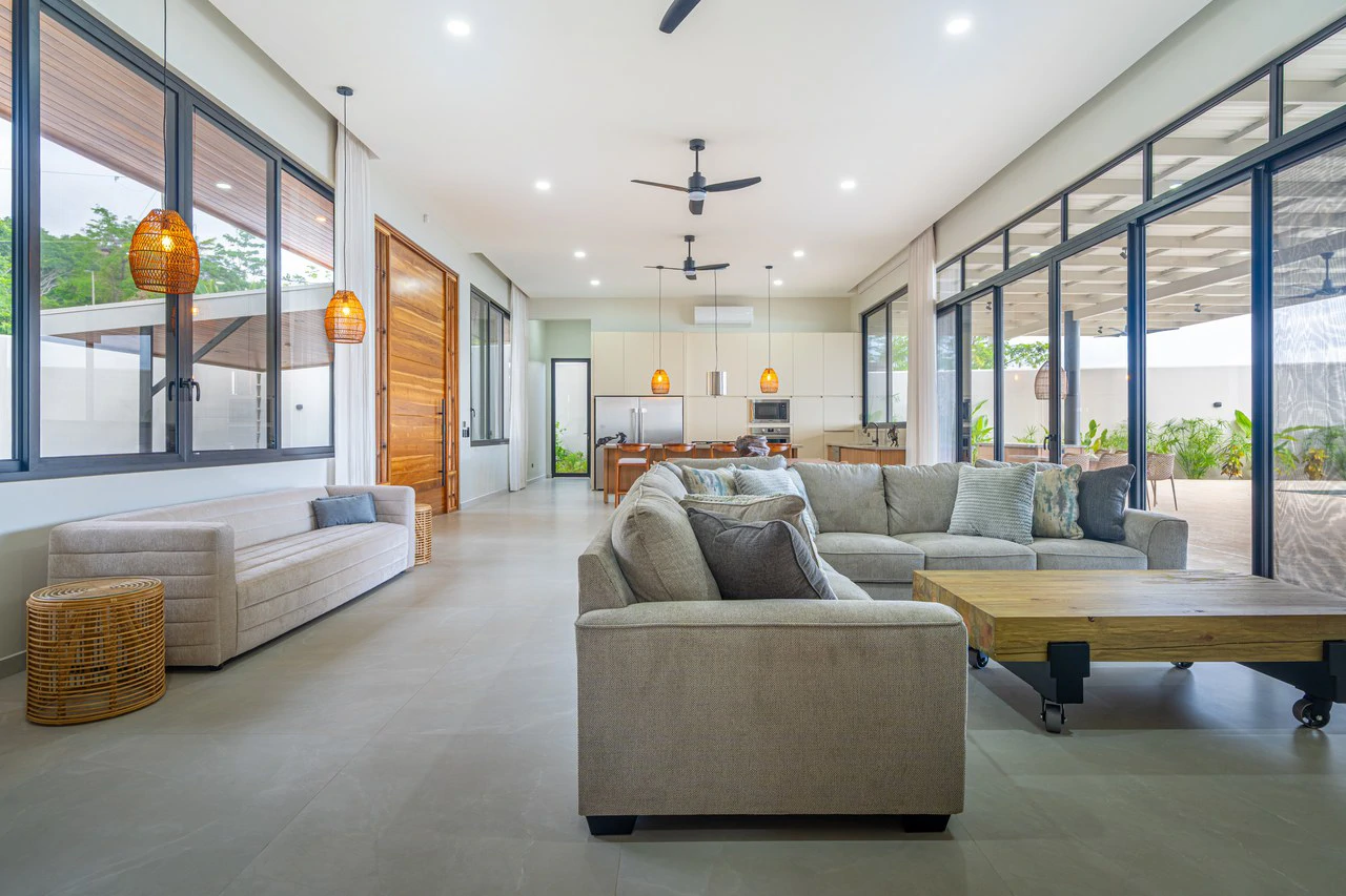 Lion's Gate Sunset Estate - Gallery image 99