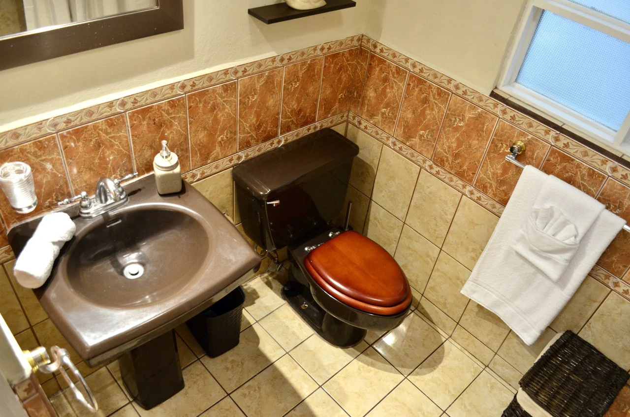 House for sale in residential area un San Jose, Costa Rica. - Gallery image 10