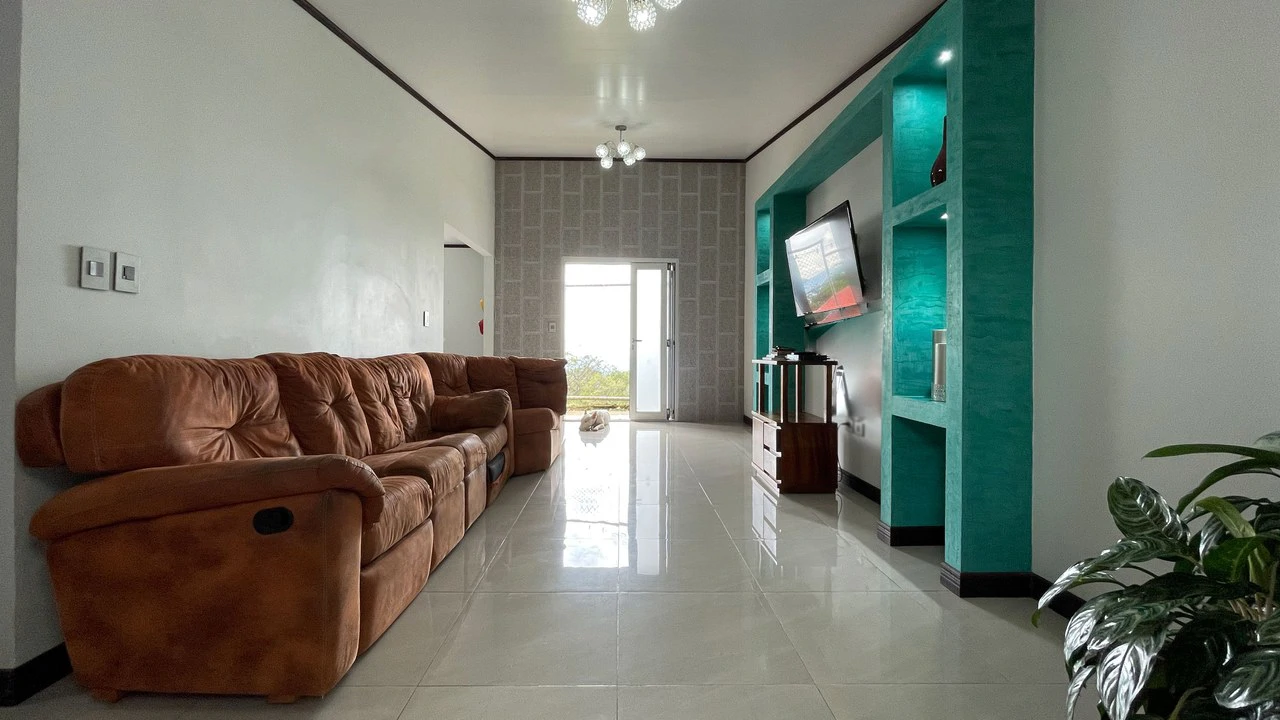 Mountain House For Sale in Grecia - Gallery image 9