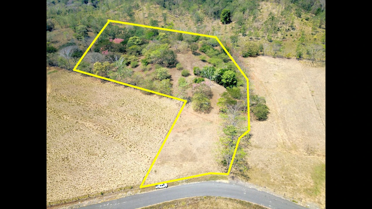 Stunning Views in Nandayure Valley -Amazing land near Bejuco and Pilas beaches Path - Gallery image 2