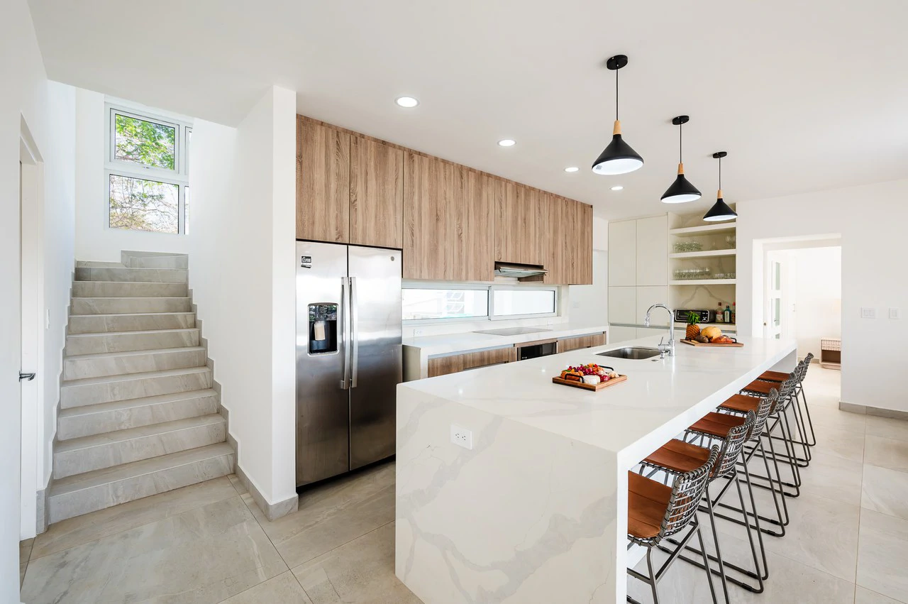 The Enclave: Ultra-Modern 5 Bedroom Villa Located Minutes From the Beach! - Gallery image 5