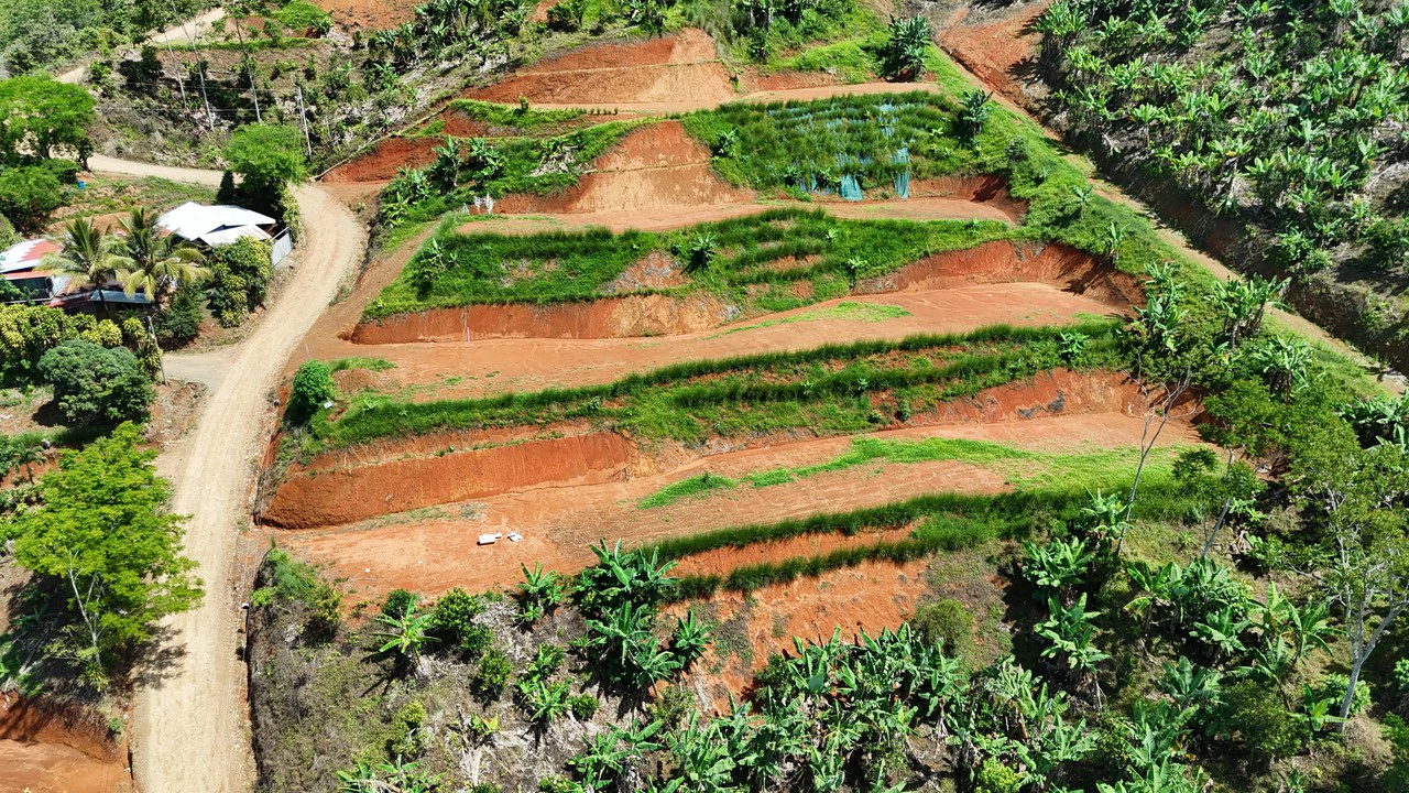 LOTE EN EXCLUSIVO PROYECTO RESIDENCIAL: Mountain Home Construction Site For Sale in San Miguel - Gallery image 5