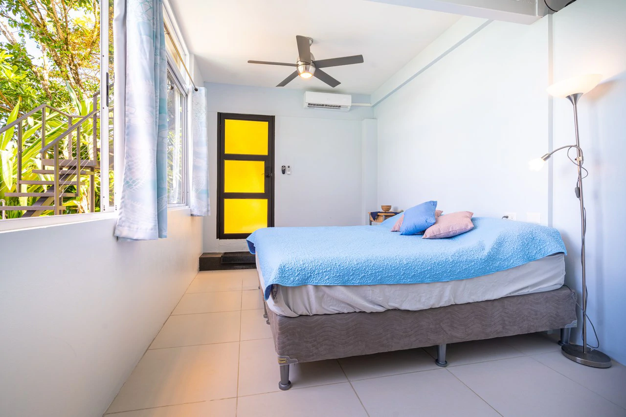 Casa Chiquita: Ocean View Retreat in the Heart of Ojochal – 3 Bed, 3 Bath with Pool, Fruit Trees & Prime Location - Gallery image 38