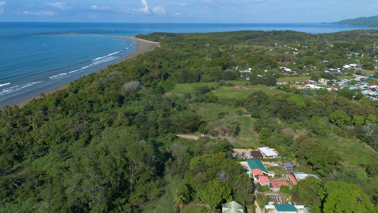 Modern Coastal Luxury: New 3-Bedroom Home Steps from South Pacific Beach: Near the Coast House For Sale in Uvita - Gallery image 40