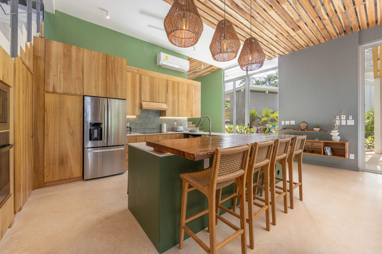 Casa C35: Stylish 4 Bedroom Home a Block to the Beach! - Gallery image 7