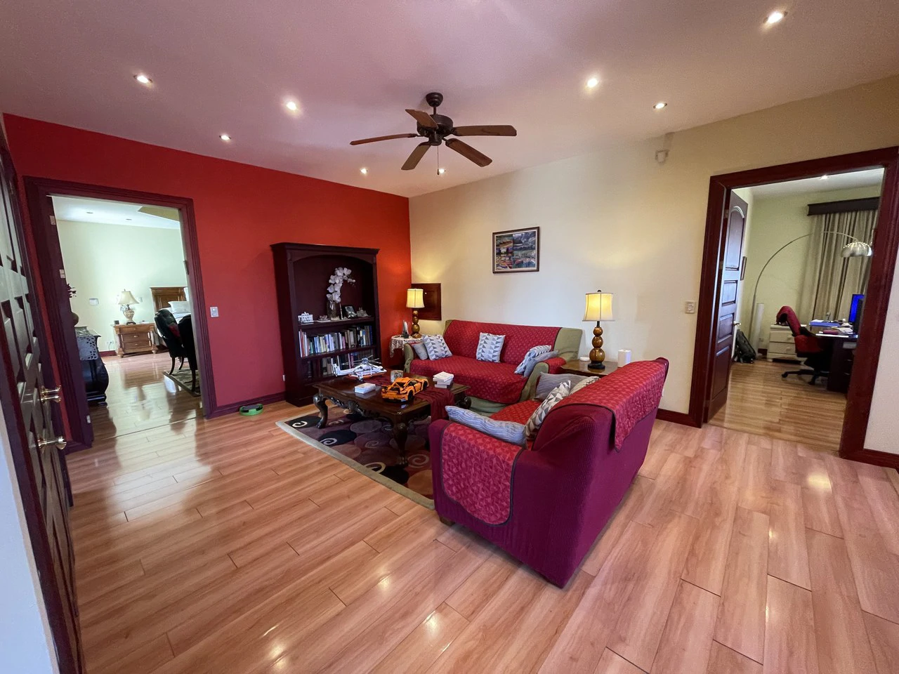 Dona Rosa: House For Sale in Bosques de Doña Rosa - Gallery image 12