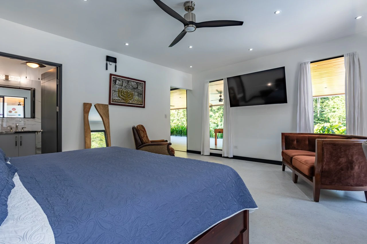 Custom Built Luxury Retreat with Guest Villas in Ojochal - Gallery image 35