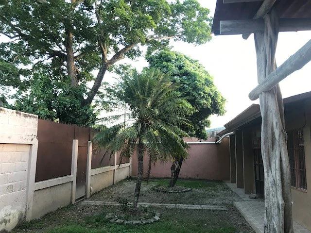 Top Offer! House with ample space in Liberia - Gallery image 8