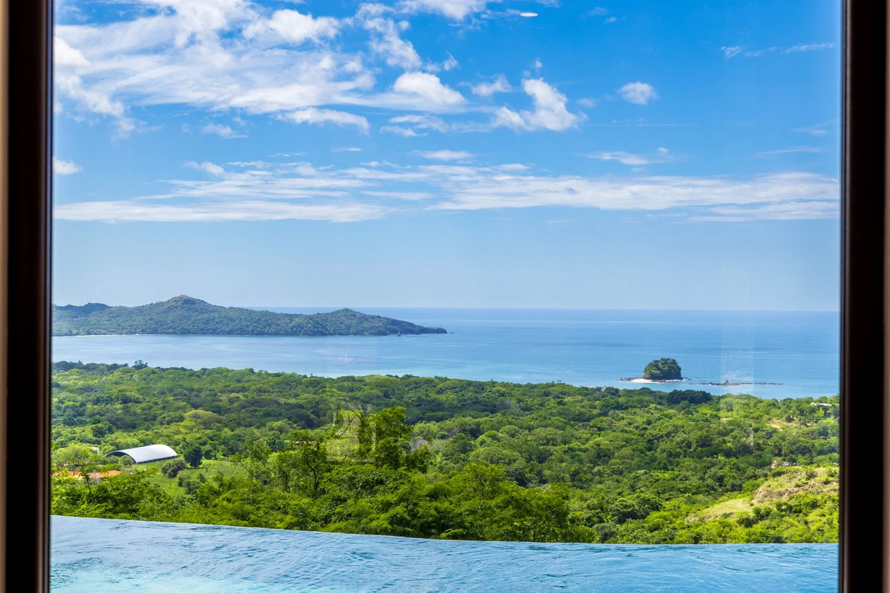 Casa Manta Ray: Indulge in Luxury with Stunning Flamingo Beach Views! - Gallery image 59