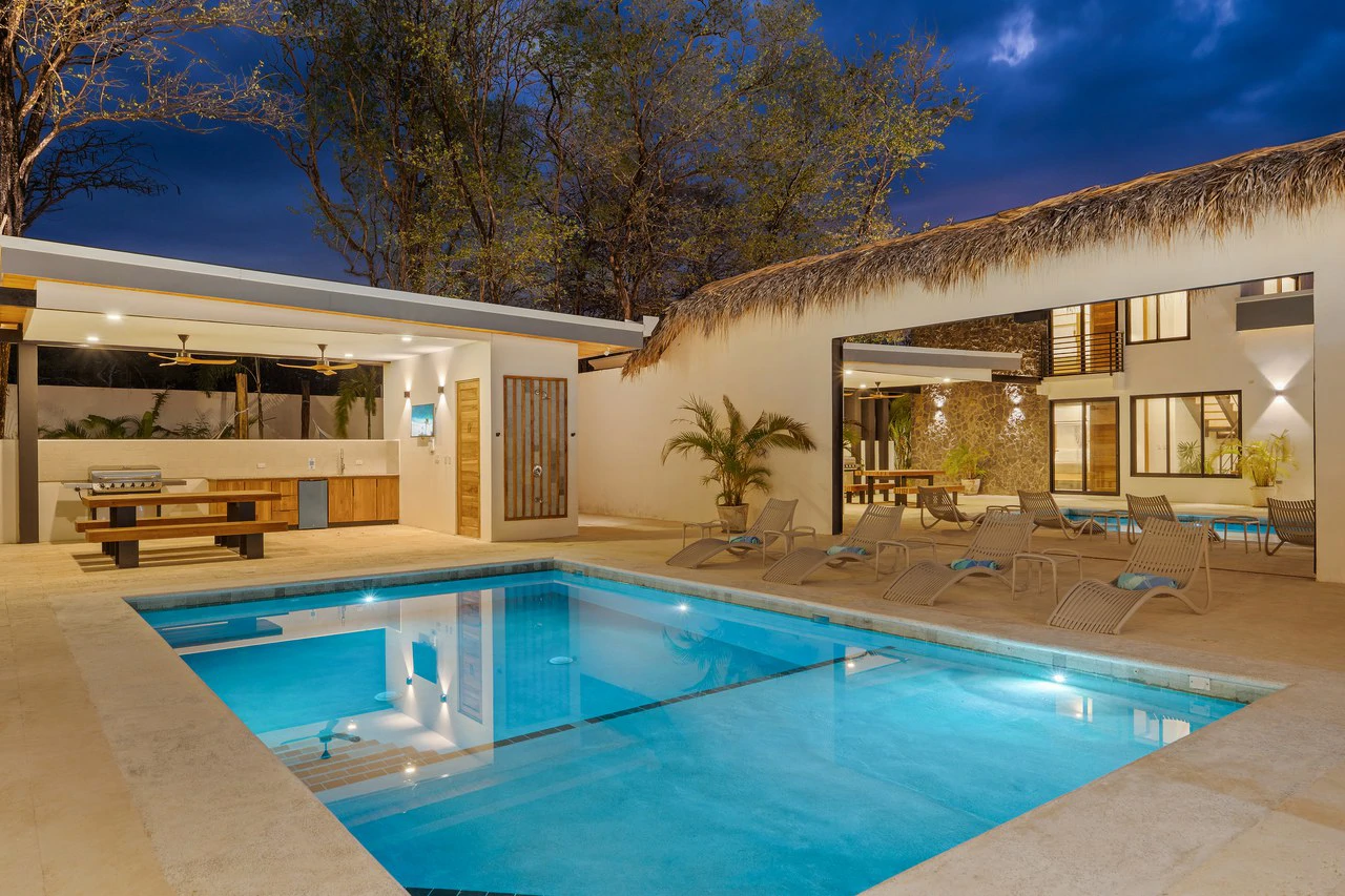 Casa Guacamaya Azul: Fully Furnished Luxury Villa in Playa Grande - Gallery image 35