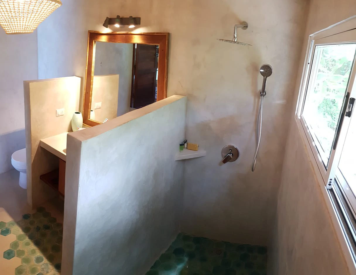 Property with 3 homes and pool: Tropical Gardens steps to the Beach in Mal País and minutes to Santa Teresa - Gallery image 24