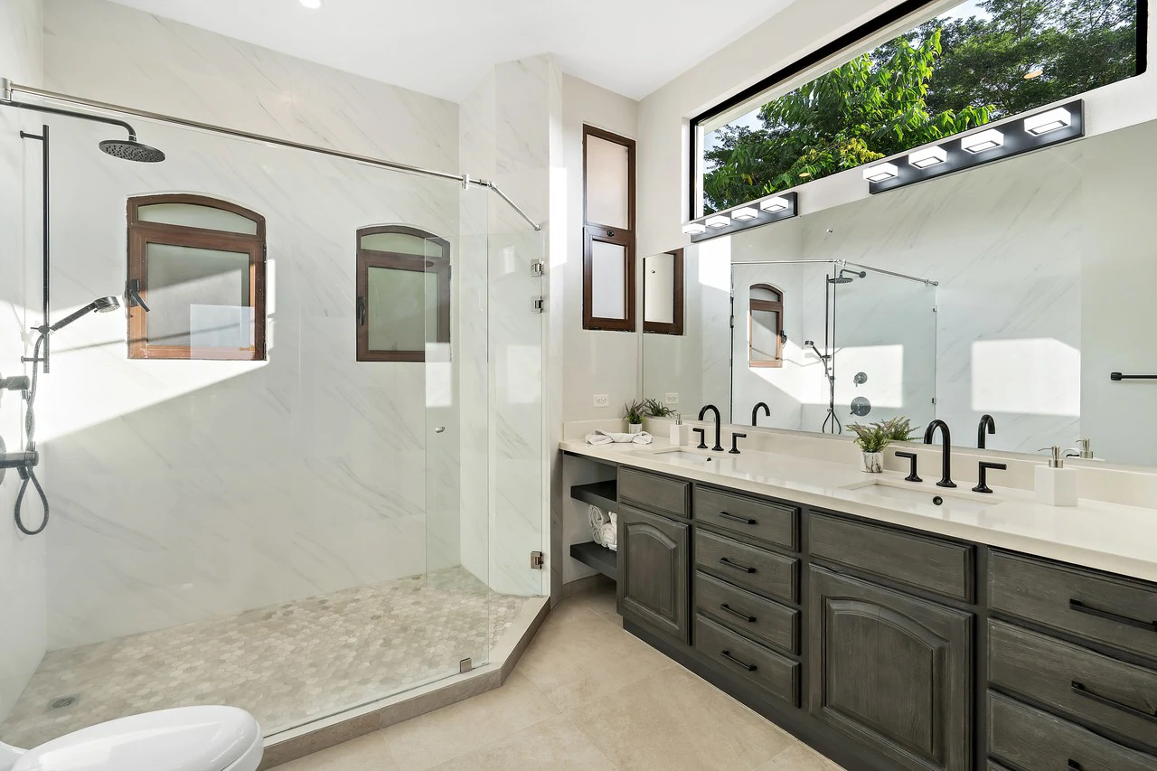 Villa Melina: Reserva Conchal Stunning Ocean and Golf course views - Gallery image 18