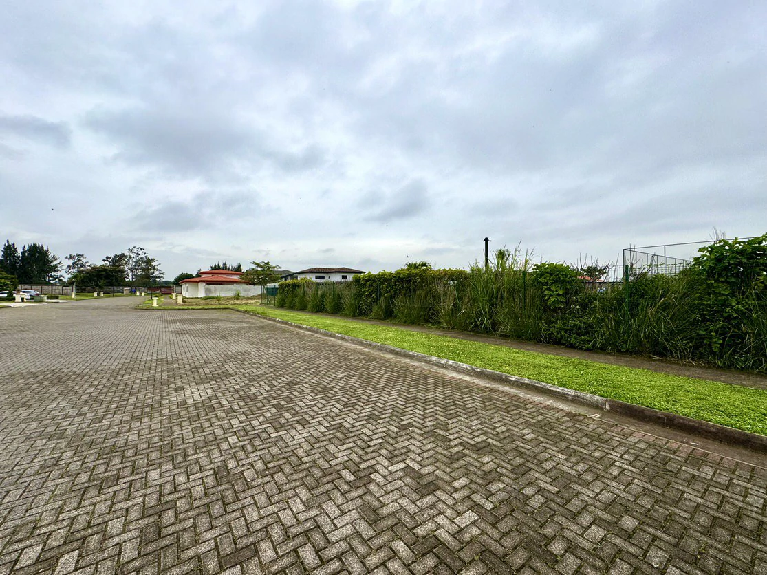 Venta de Lote Residencial en Santo Domingo de Heredia: Exclusive Residencial Durango - Gallery image 6