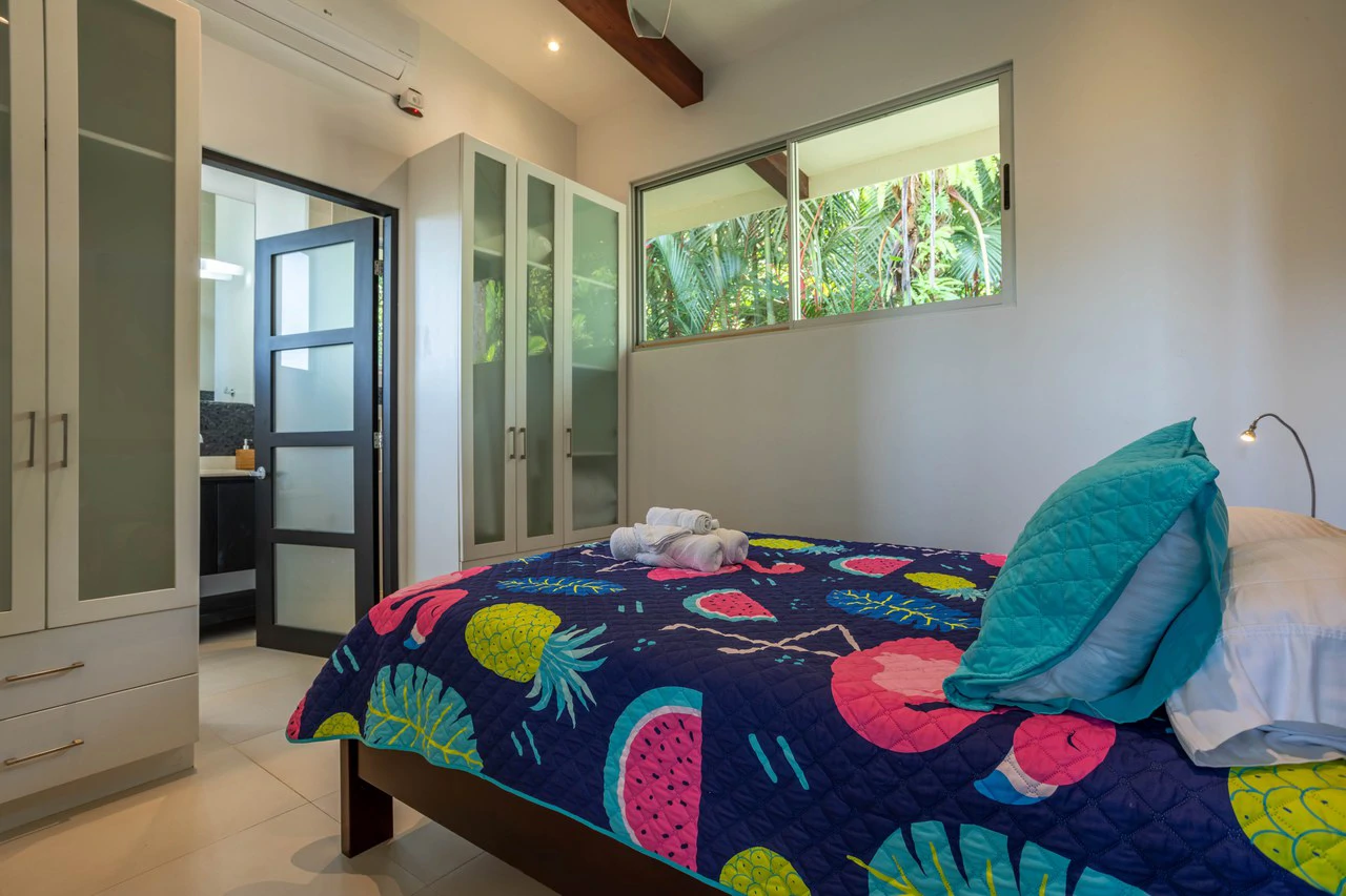 Luxury Villa with Guest House and Ocean Views of Costa Ballena - Gallery image 28