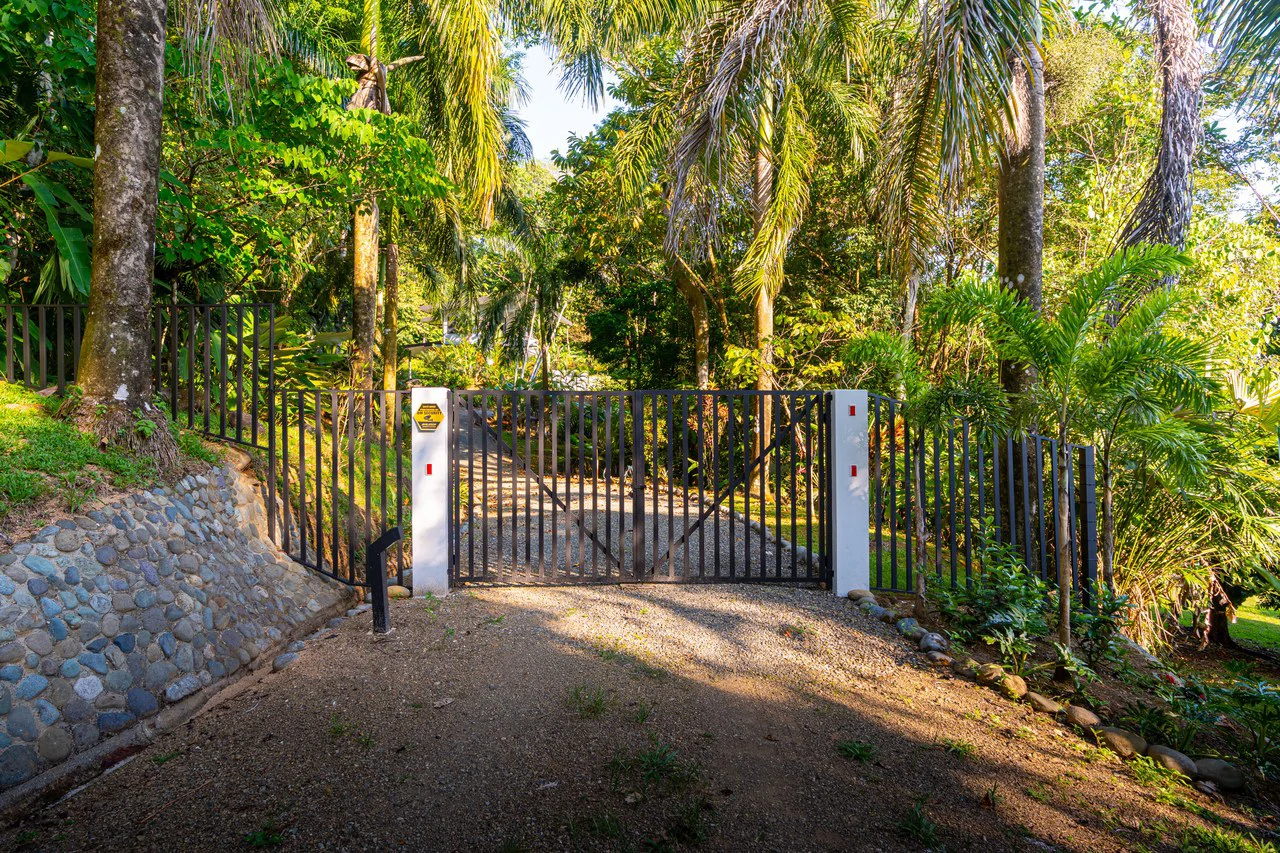 Private Oceanview Sanctuary Above Uvita's Iconic Whales Tail, 3 Bed, 3 Bath - Gallery image 10