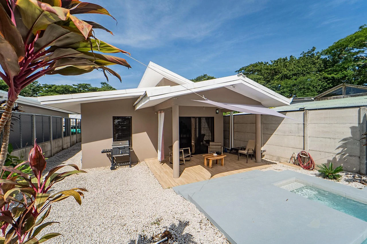 Casa León: Charming 3BR Home w Pool in Town - photo 21