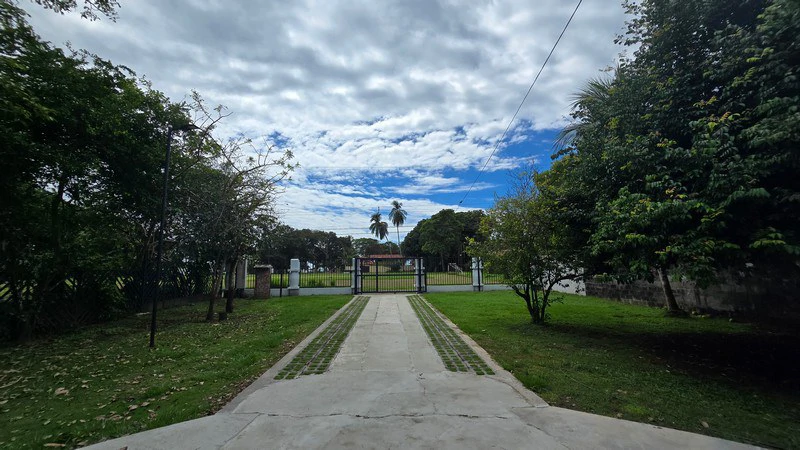 Villa del Mar, one block from the beach in Bejcuo: Fully titled half acre property with 2 level home - Gallery image 70