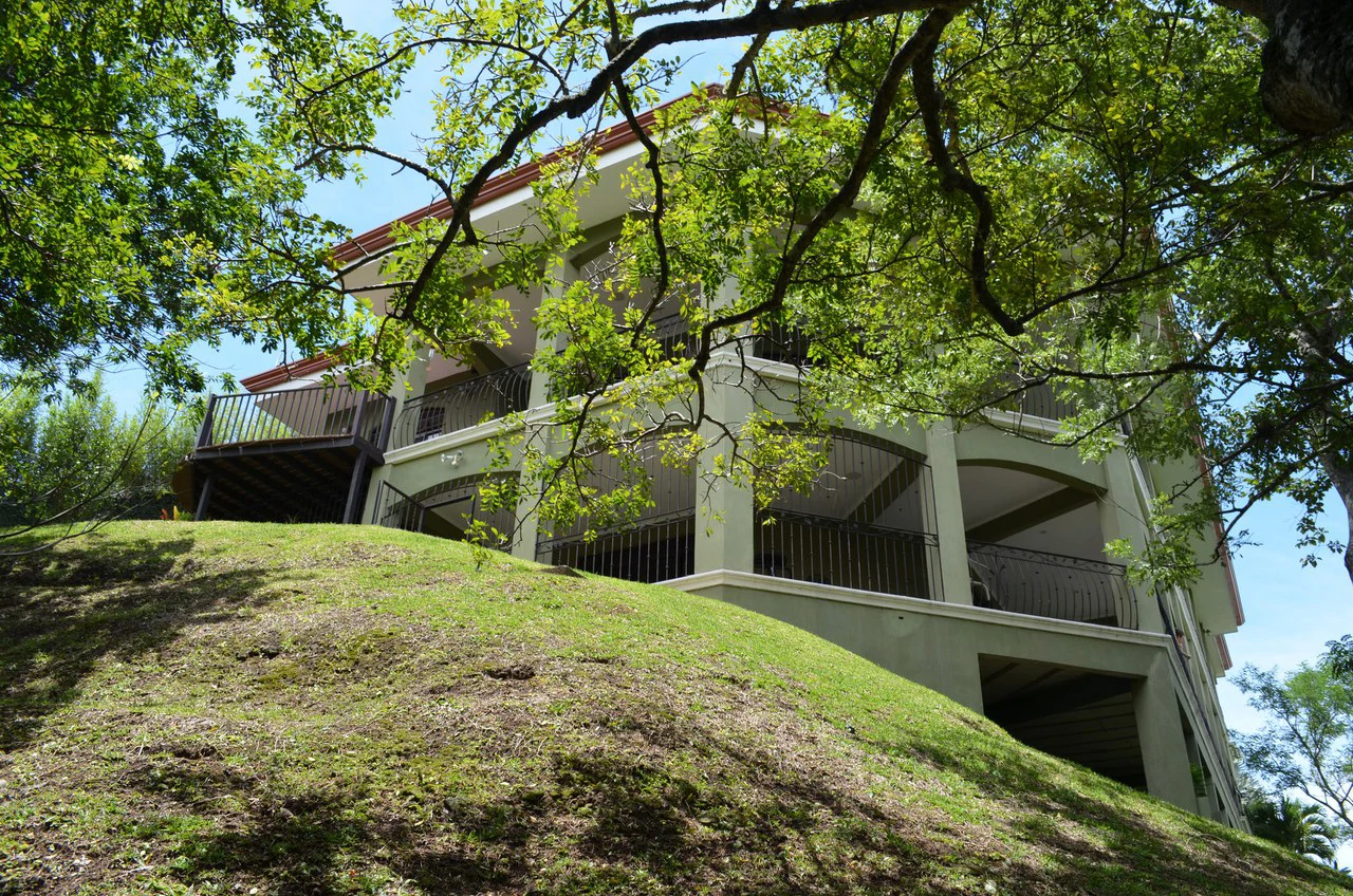 Mountain Condominium For Sale in Ciudad Colón - Gallery image 7