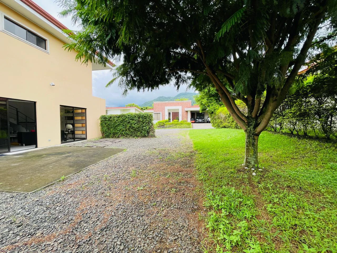 House for sale with garden Santa Ana Costa Rica - Gallery image 2