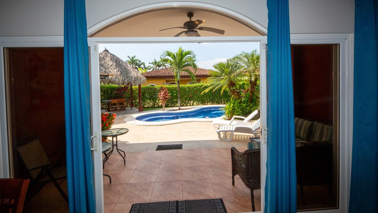 Fantastic Casa Oasis, walk to the beach in Bejuco!: Private Pool in Highly Sought after Neighborhood Ner the beach! - Gallery image 4