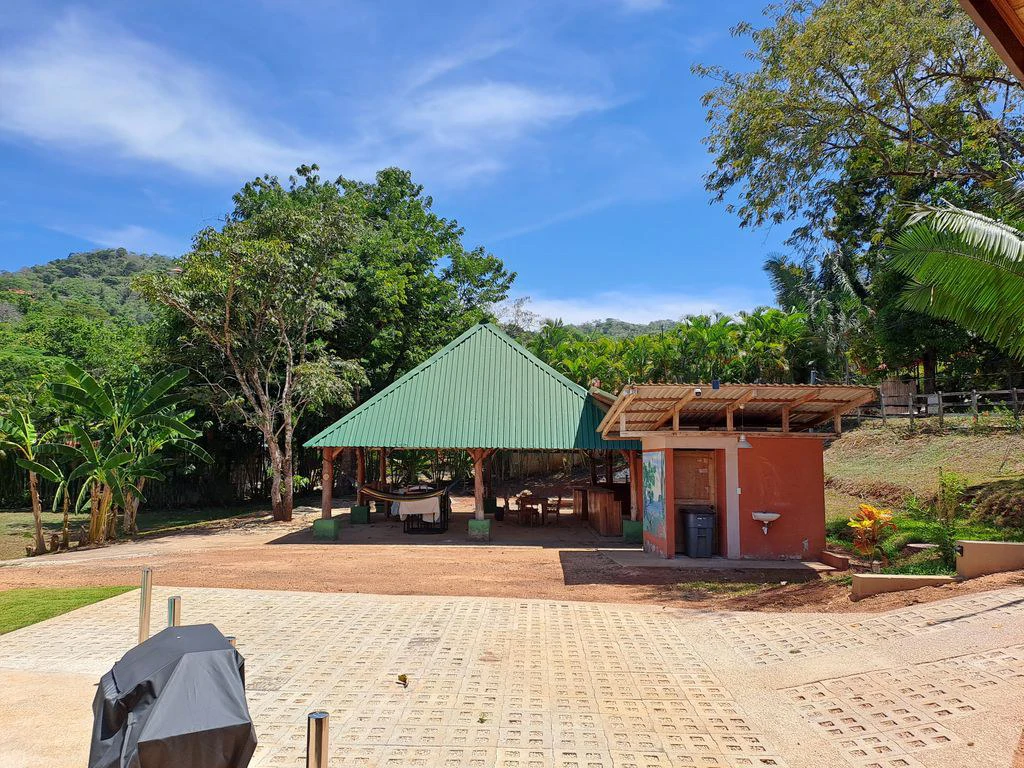 Compound Cooper: Compound Cooper includes Casa Cooper - a Newly constructed in 2023 - 2 Bedroom 1 Bath home set on a spacious 703 m2 lot and Lote Cooper which is 2485 m2 of flat buildable land - both - Gallery image 28