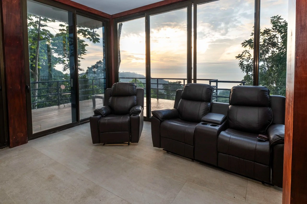 Luxury Modern Home on the hills above Tarcoles: Panoramic Ocean & Mountain Views - Gallery image 11