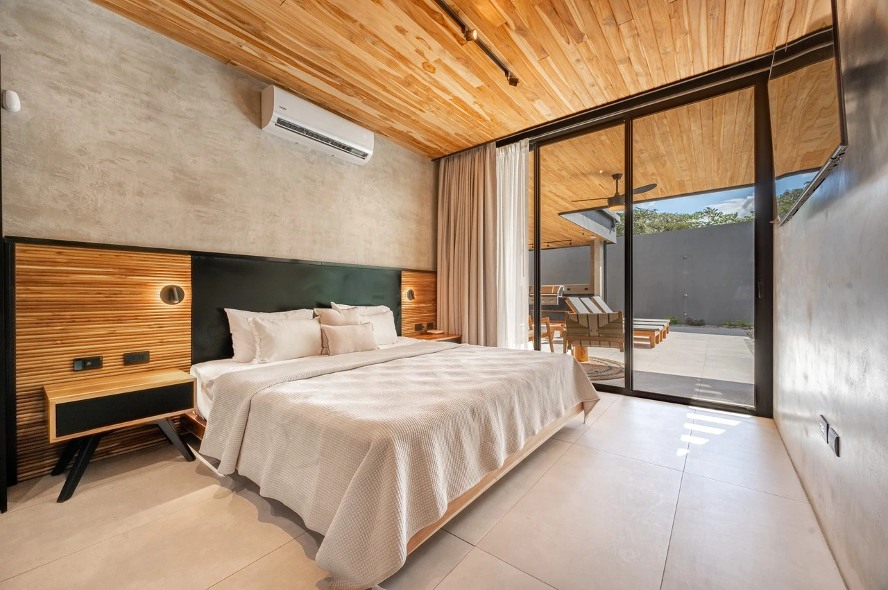 Casa Uchuva: Architectural Harmony of Wood, Stone, and Light - Gallery image 44
