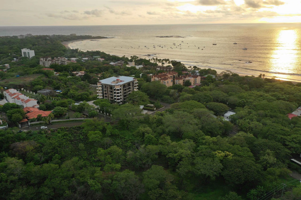 Air T-II: Tamarindo Development Property Right in Town - Gallery image 4