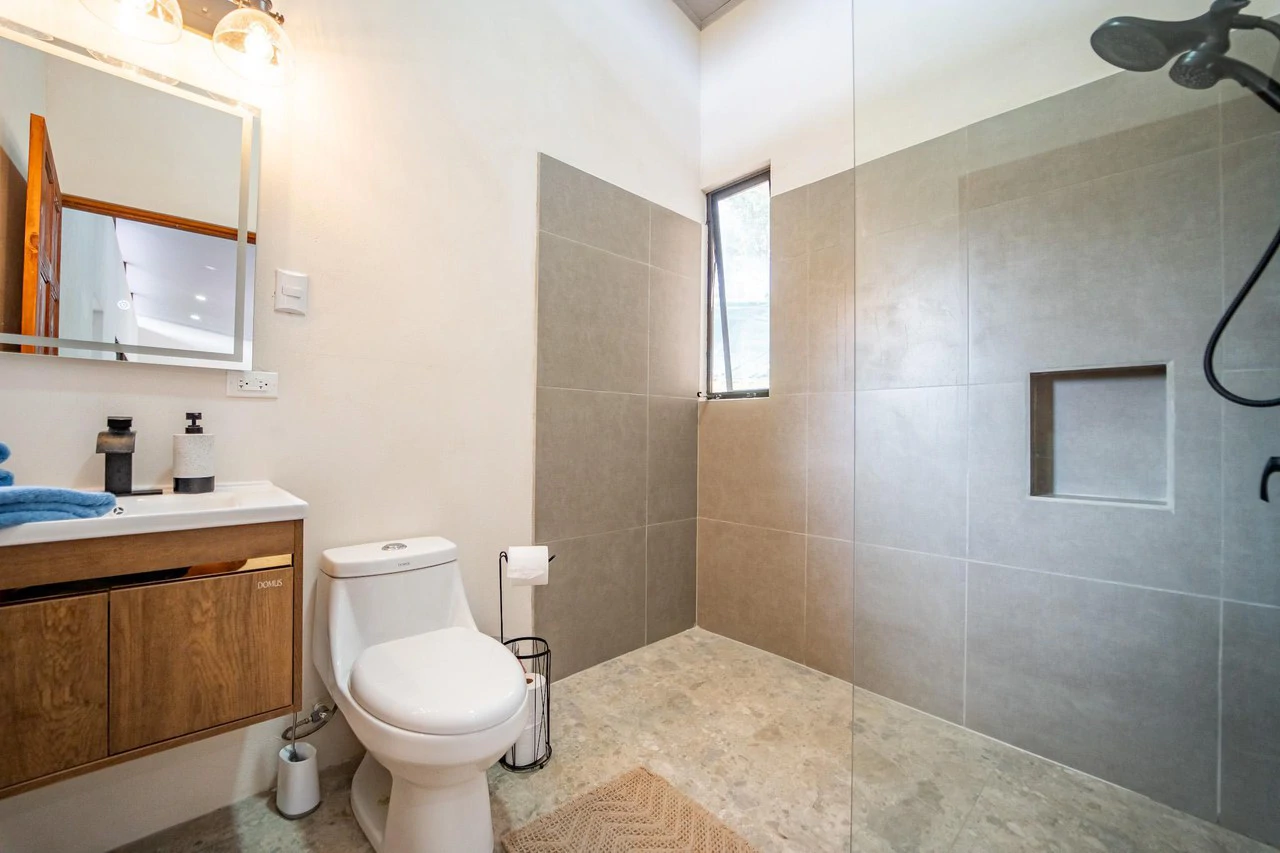 Casa Melina - Modern 3BR Mountain View Home: Mountain House For Sale in Playa Samara - Gallery image 16