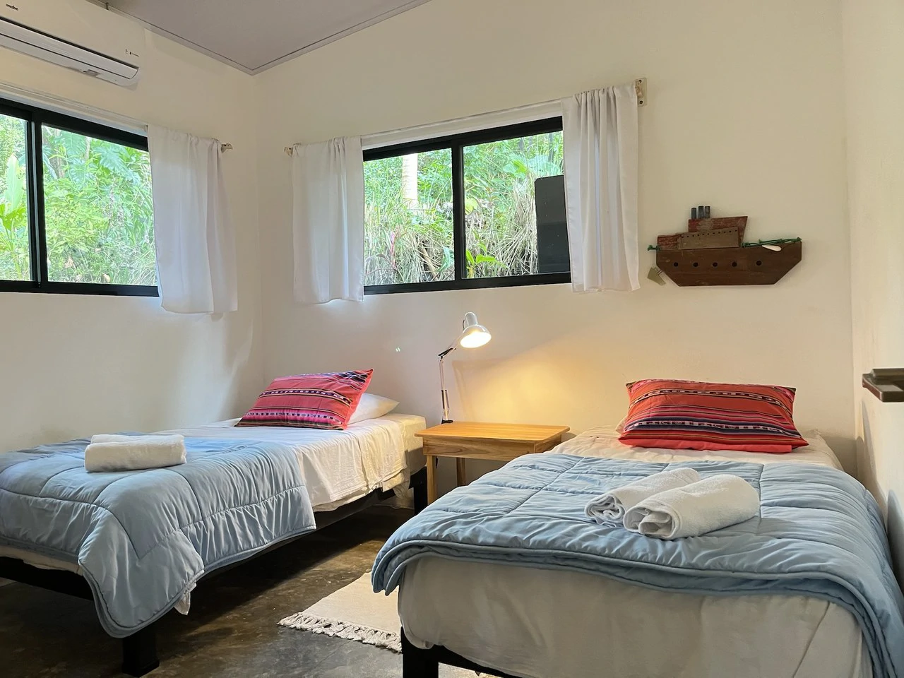 3 Home Estate minutes from the beach in Santa Teresa: 8000m2  Income Producing Property - Gallery image 5