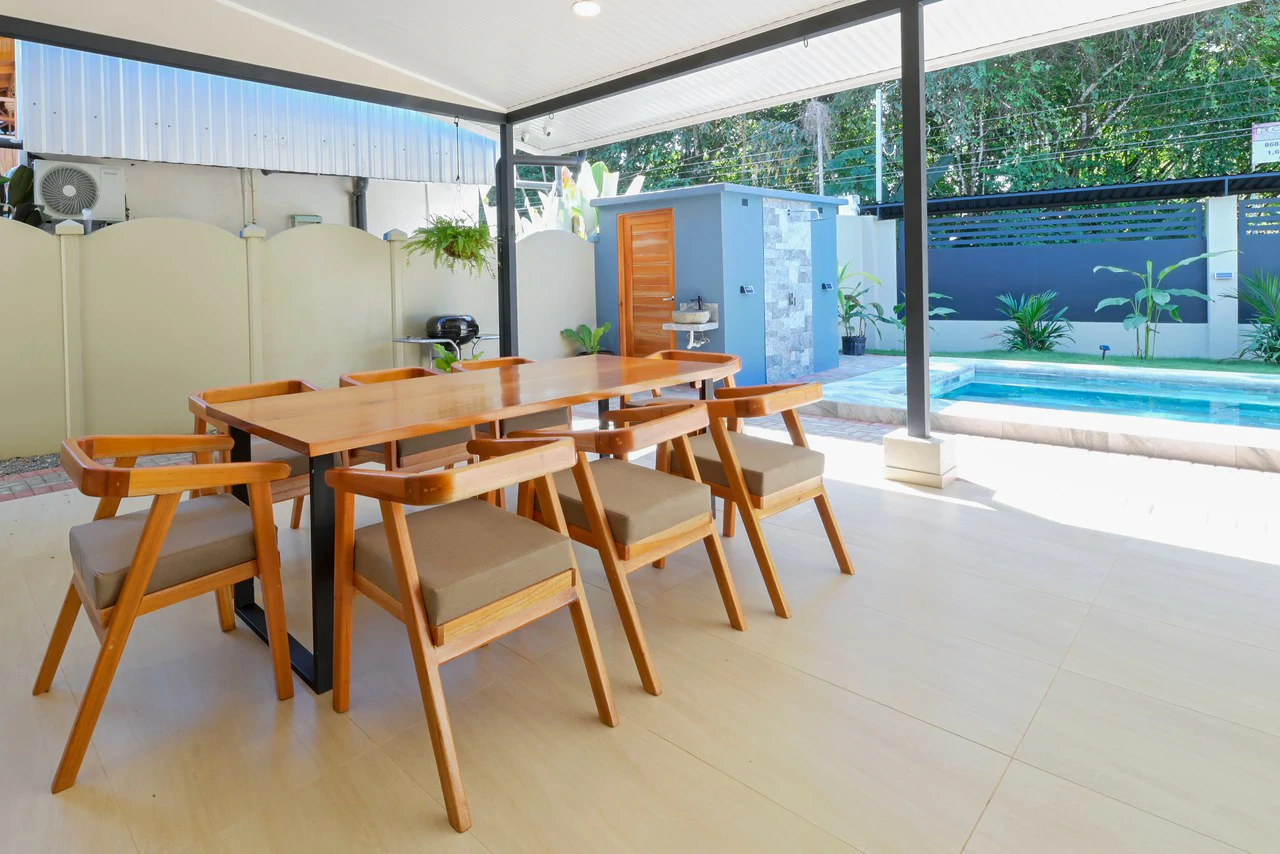 Modern Coastal Luxury: New 3-Bedroom Home Steps from South Pacific Beach: Near the Coast House For Sale in Uvita - Gallery image 6