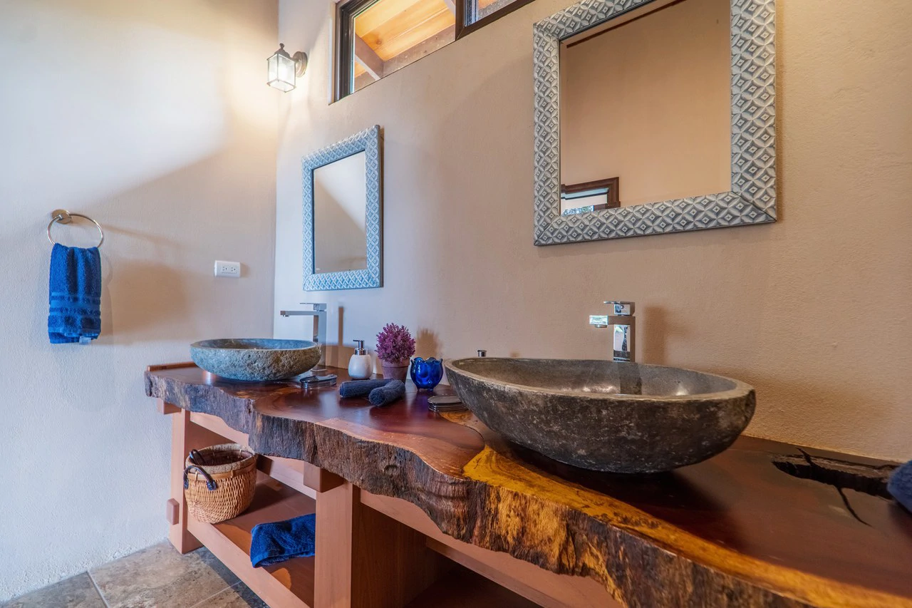 Sunset Ocean View Home on 2.6 Acres Platanillo - Gallery image 21