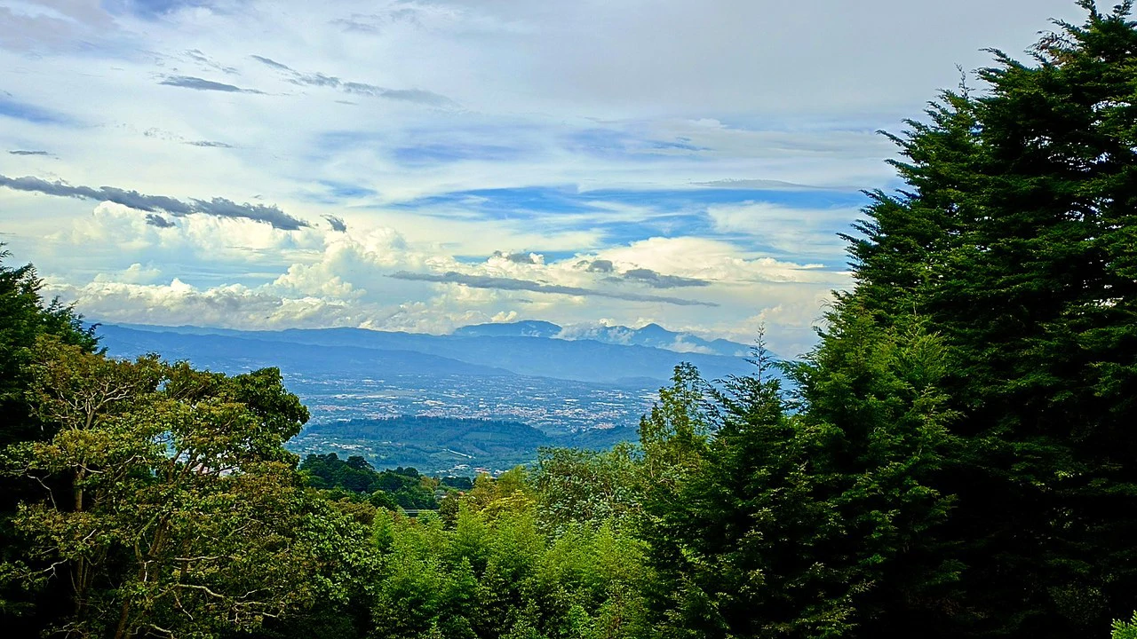 Farm for sale in Santa Barbara de Heredia