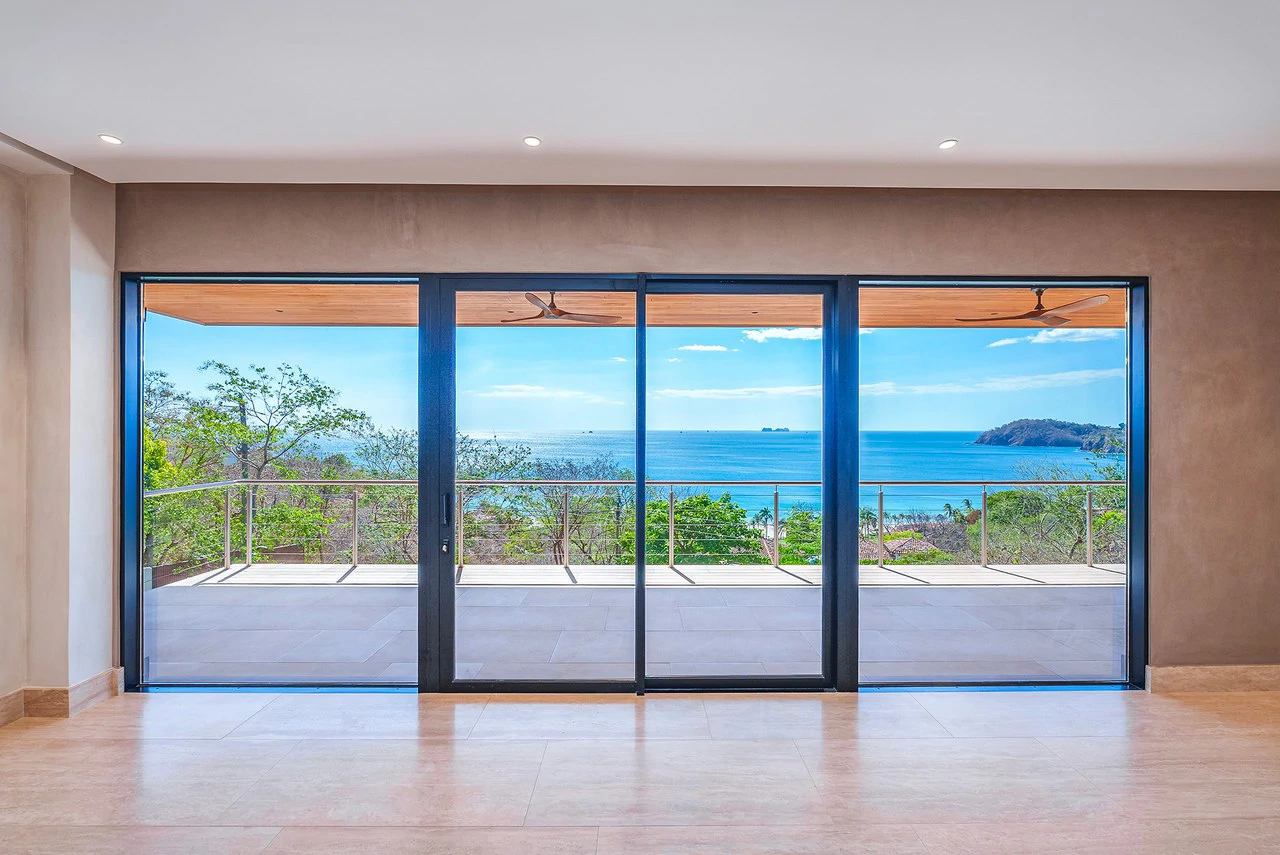 El Palacete Flamingo: 7BR Luxury Home with Vast Ocean Views - Gallery image 9
