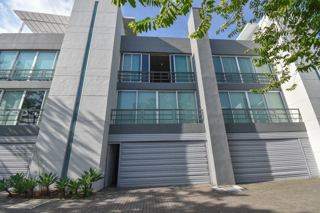 Apartment For Sale in Guachipelín