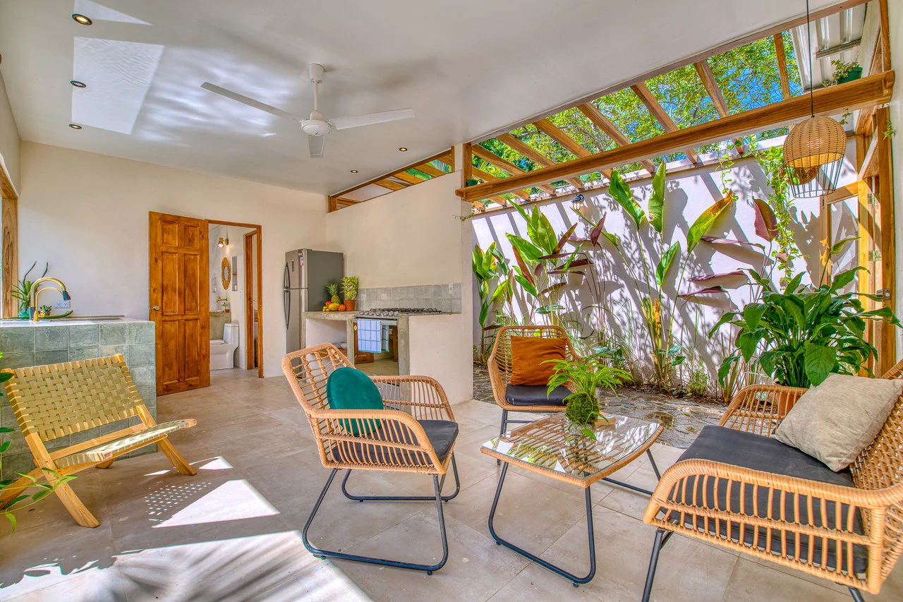 ID 355: Rental Income Opportunity in Puerto Viejo – 2 BD Modern Tiny Home for Sale - Gallery image 3
