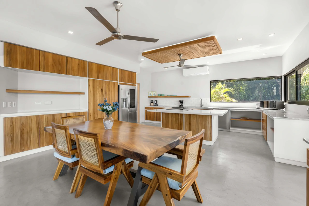 Casa Siempre Surfeando: Ocean Views + 1.45 Acres - Gallery image 5