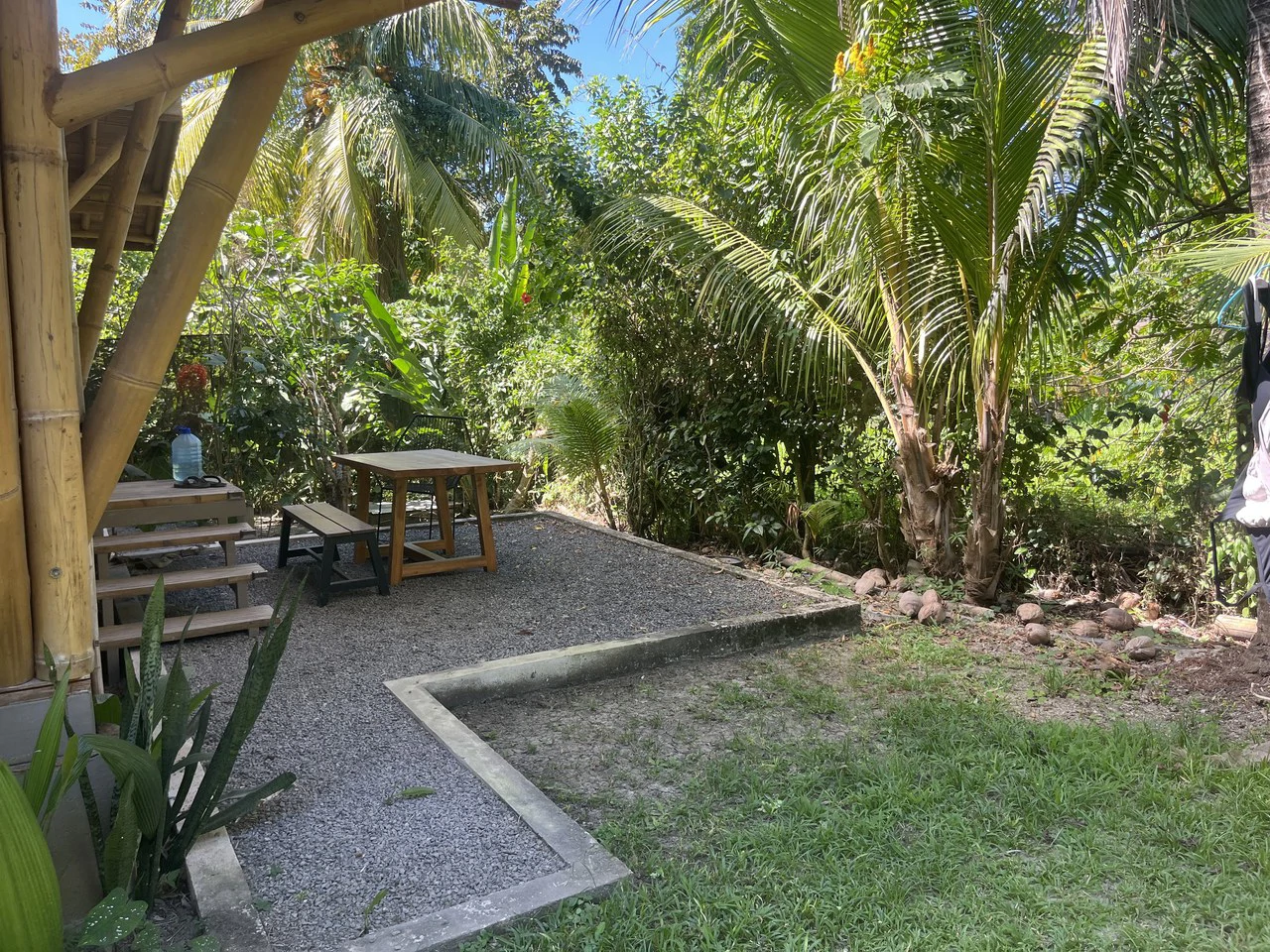 400m2 Walk to the Beach in Hermosa: With Two structures ready for remodeling with great rental potential - Gallery image 11